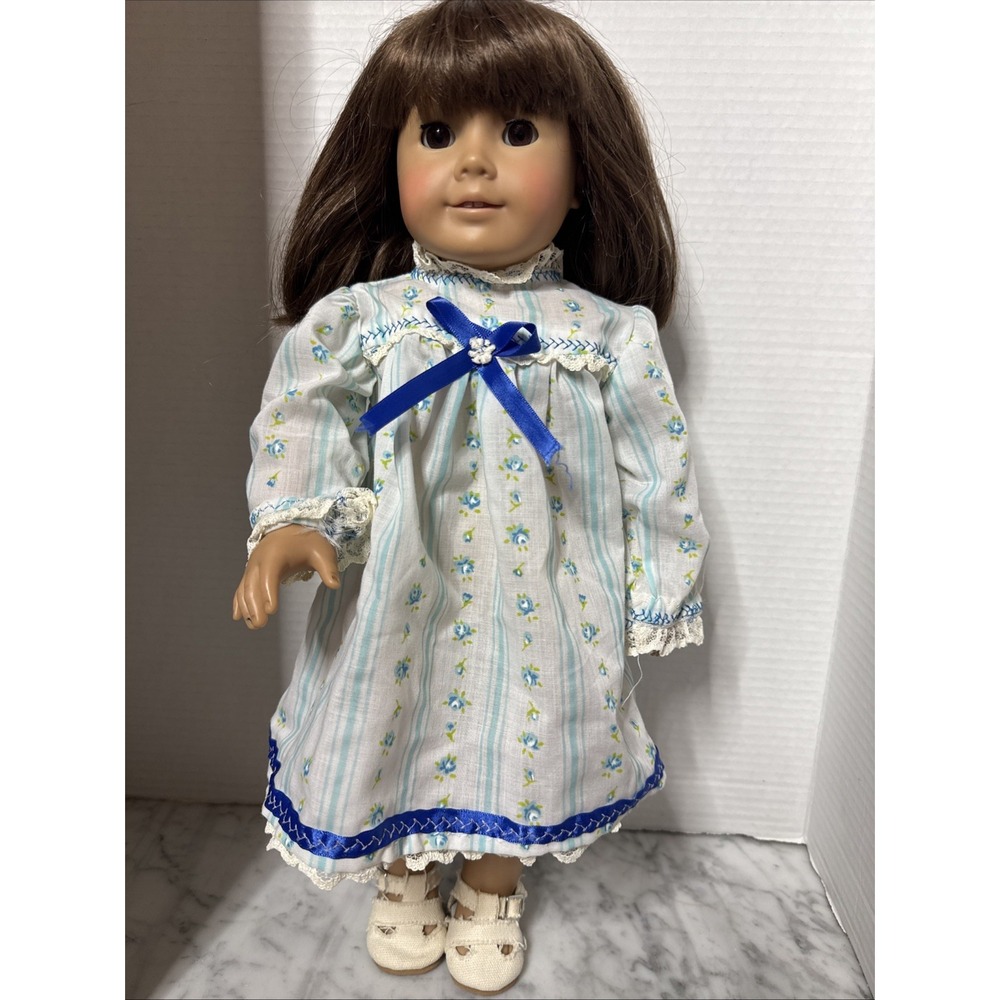 Vintage American girl #12 Pleasant Company doll 1990s brown hair and eyes Retire